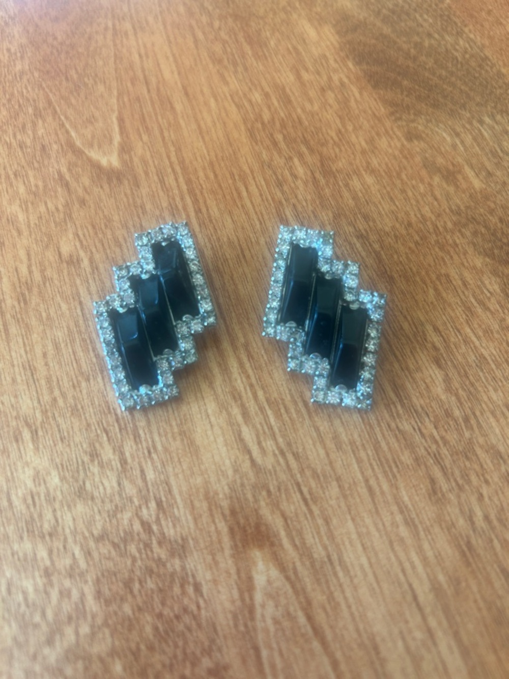 Kramer Vintage Stylish Clip On Earrings